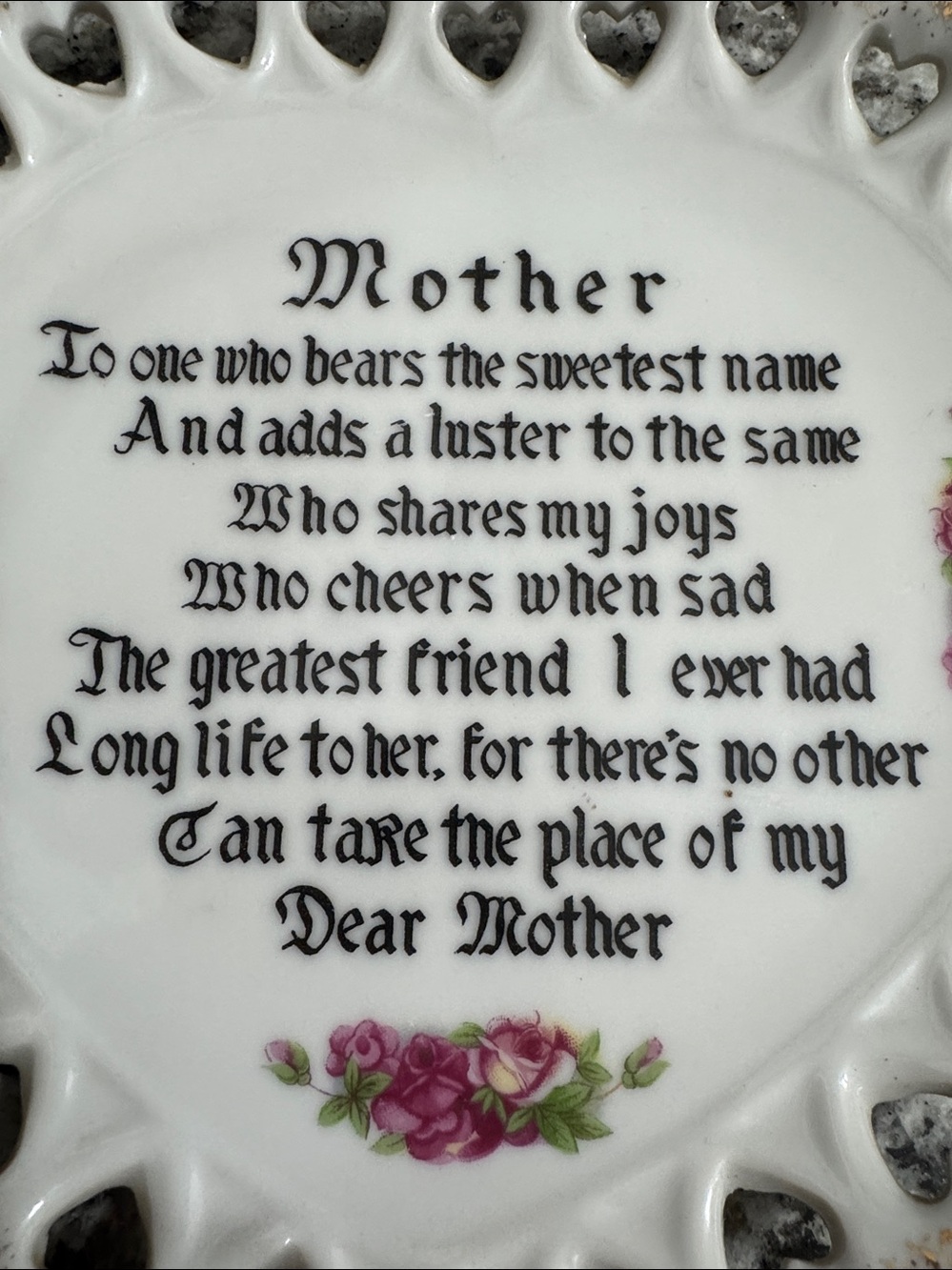 Vintage Heart-Shaped Porcelain Mother Plate with Pink Roses and Gold Trim - Picture 2 of 4
